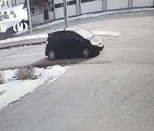 Car in suspected bank robbery.jpg