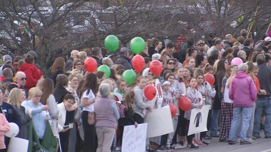 Crash victims procession 16.jpg