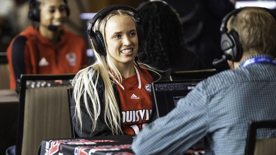 Louisville women's 2022-23 basketball team practices on Media Day