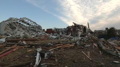 MAYFIELD KENTUCKY - TORNADO DAMAGE 2 MONTHS LATER - 2-18-2022  (3).jpeg