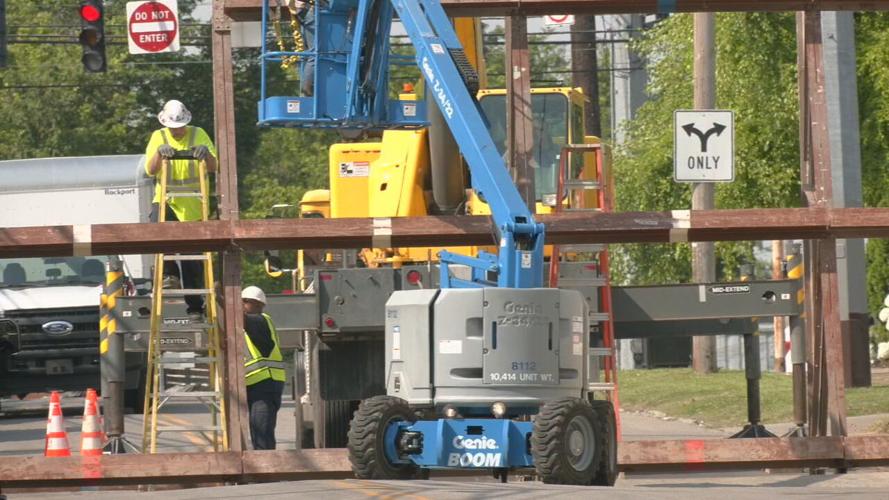 MELLWOOD AVE FLOODWALL PRACTICE