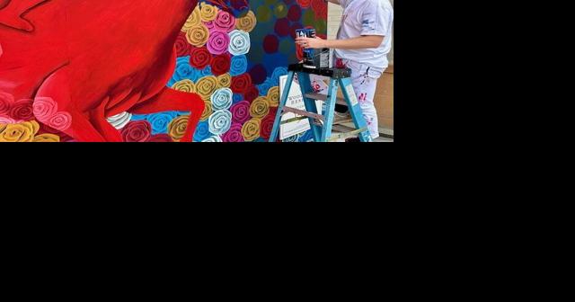TikTok to Trackside | Derby 150 artist nods to his big break in his Derby 150 art - Vimarsana News