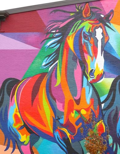 Horse mural in Nulu.JPG