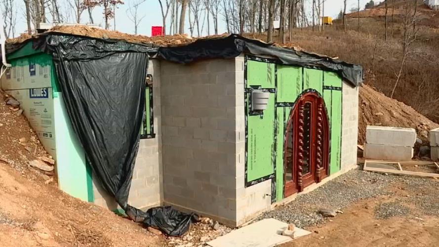 LORD OF THE RINGS AIRBNB 12-30-19 (1).jpg