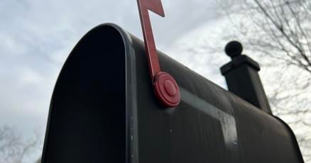 Louisville still struggling with mail delays as USPS navigates ‘challenging times’ Louisville still struggling with mail delays as USPS navigates ‘challenging times’
