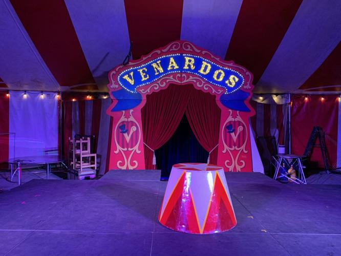 VENARDOS CIRCUS.jpeg