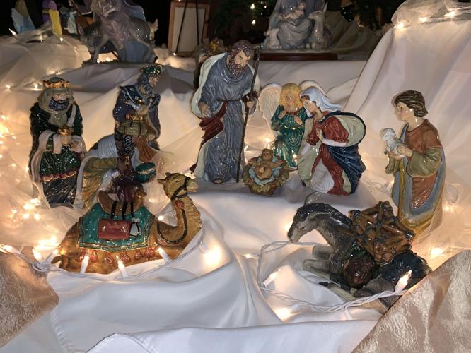 FESTIVAL OF THE NATIVITIES - KK - 12-8-2022 (9).JPG
