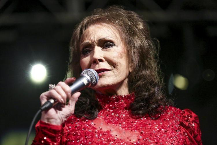 LORETTA LYNN - AP 2016.jpeg