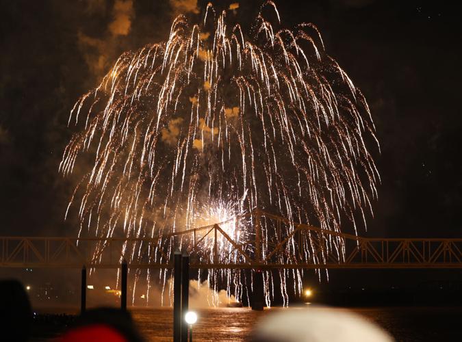 Thunder fireworks fall from sky.JPG