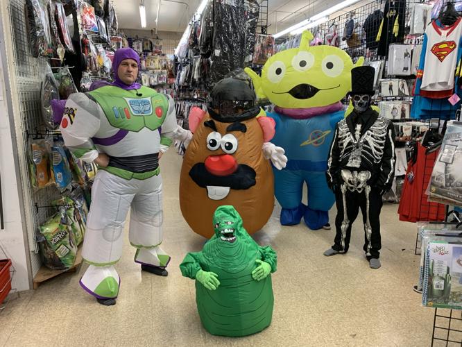 CAUFIELD'S HALLOWEEN COSTUMES - KK - 10-28-2020  (24).JPG