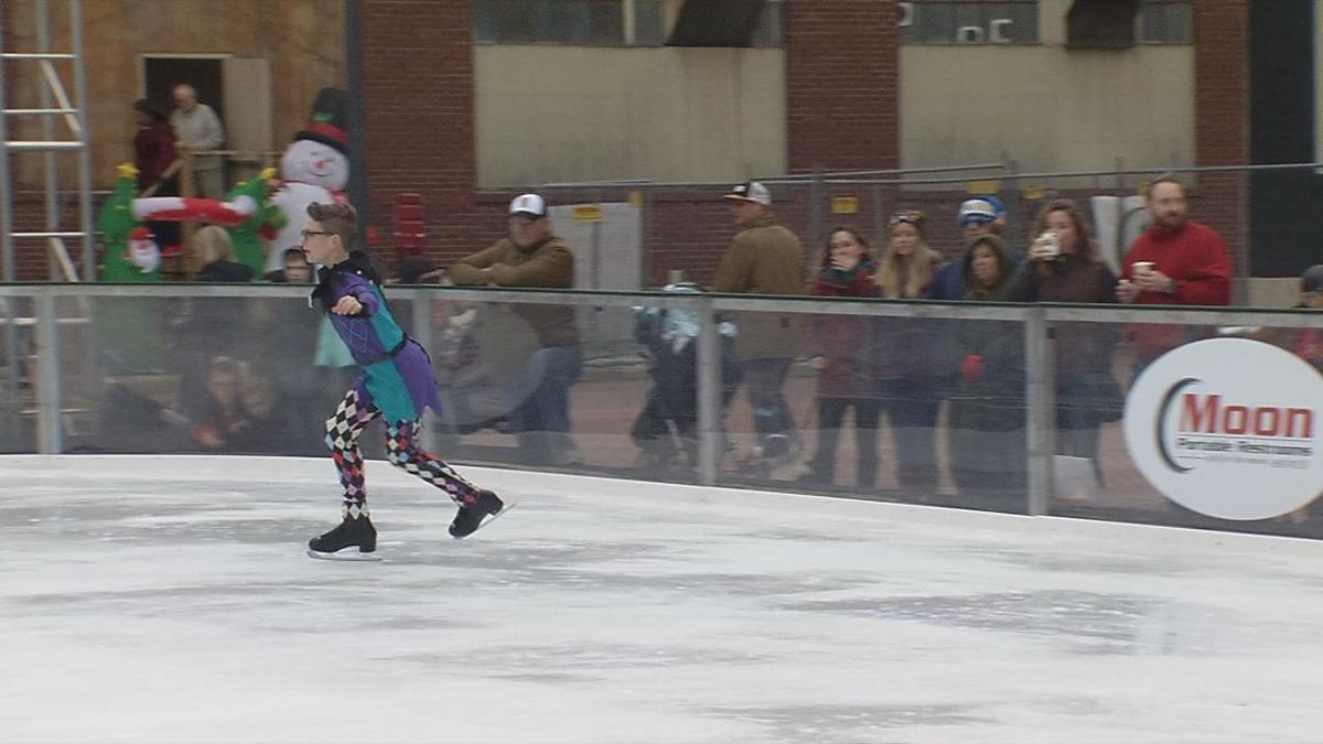 Fete De Noel Festival Continues At Paristown Skating Rink With Nutcracker Performance Santacon Visit Community Wdrb Com