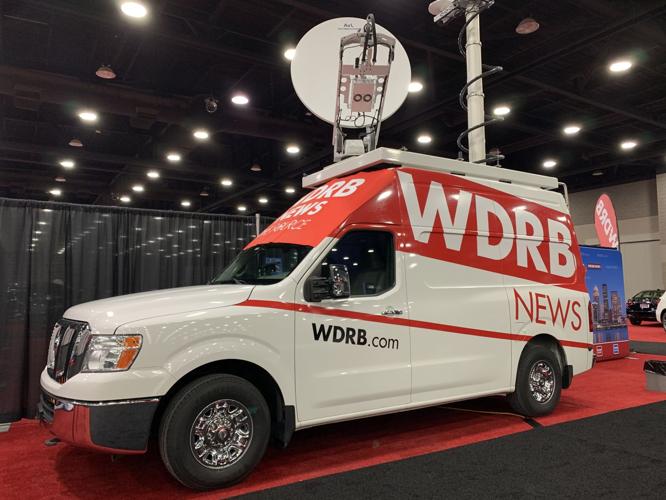 LOUISVILLE AUTO SHOW -wdrb live truck- 1-17-2020  (11).jpg
