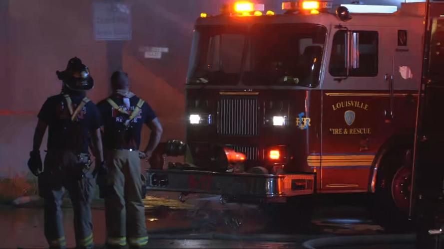 Louisville firefighters at Del Park Terrace fire 8-26-21.jpeg