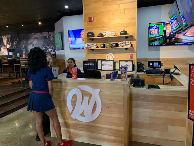 Walk-On's Sports Bistreaux interior