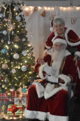 Santa visits NICU babies at UofL Health (13).JPG