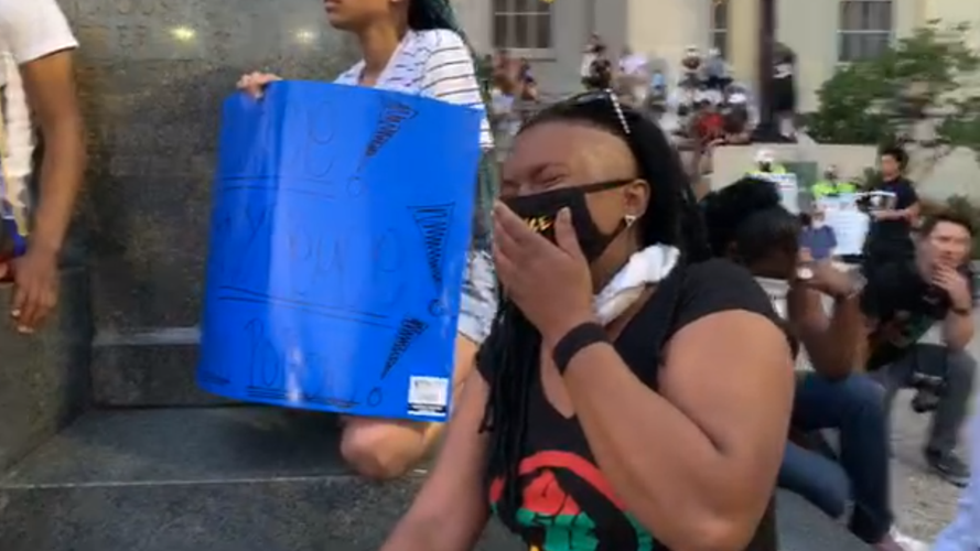 Demonstrator breaks down during moment of silence at 6-5-2020 protests