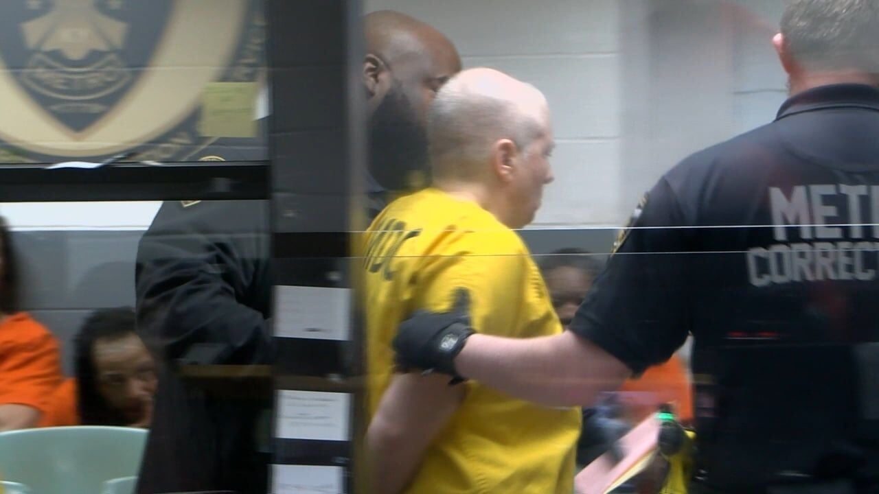 Army veteran accused of strangling patient at Louisville rehab facility now  charged with murder | Crime Reports | wdrb.com