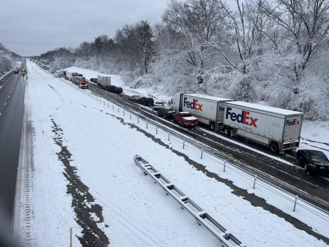 Interstate 71 crash on Feb. 16, 2025.jpg