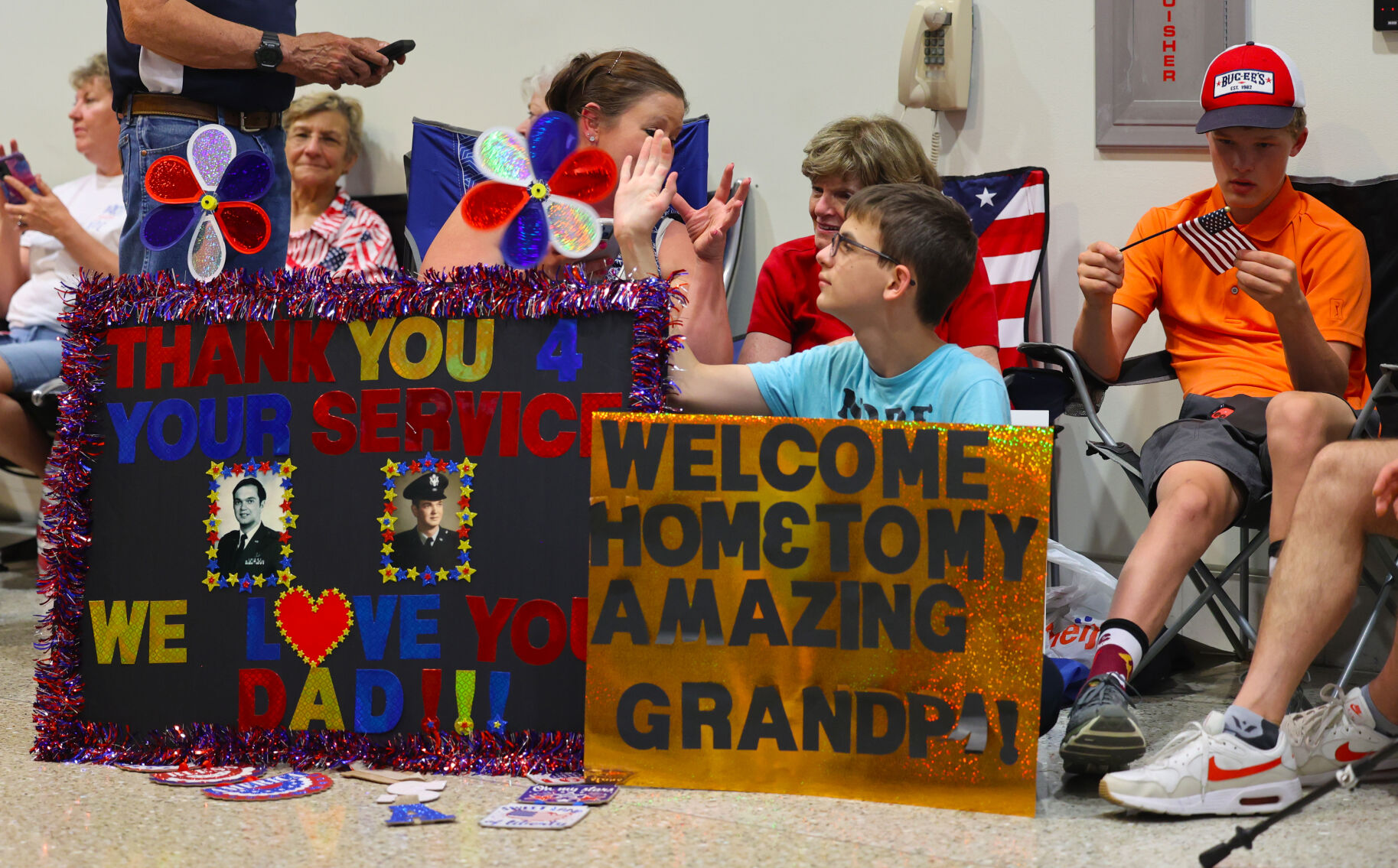 Welcome Home Grandpa sign at Honor Flight Return Home.JPG