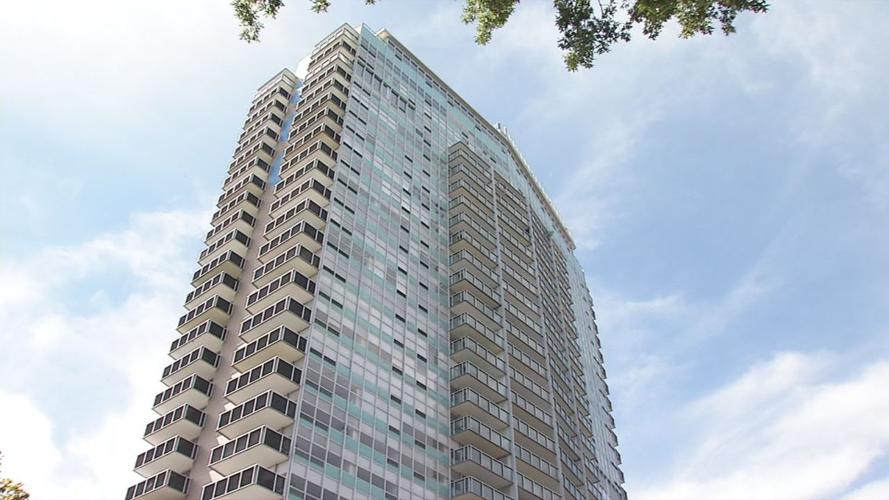 800 Building