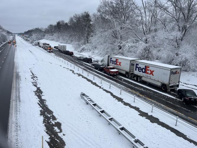 Crash on Interstate 71 - Feb. 16, 2025.jpg