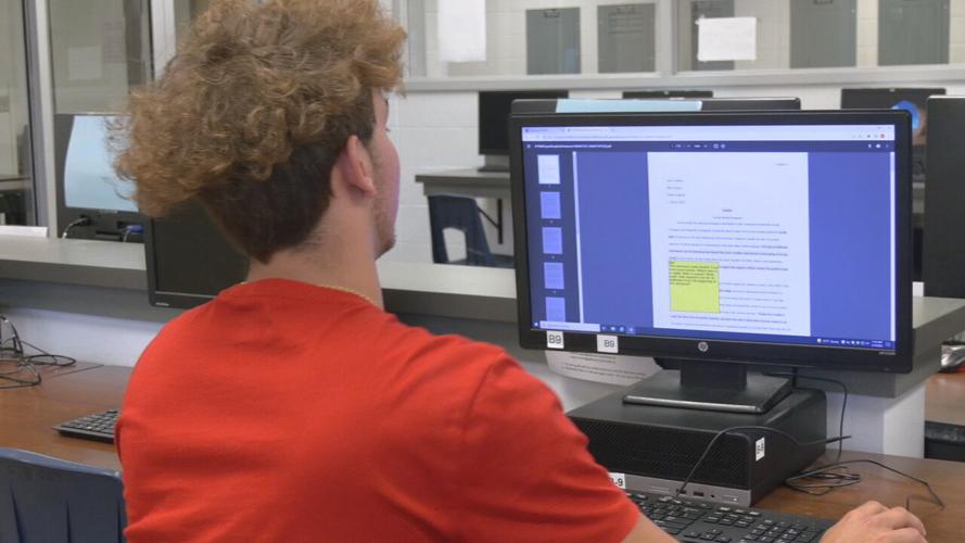 JCPS student at computer