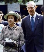 James E. _Ted_ Bassett III and Queen Elizabeth II 1984.jpg
