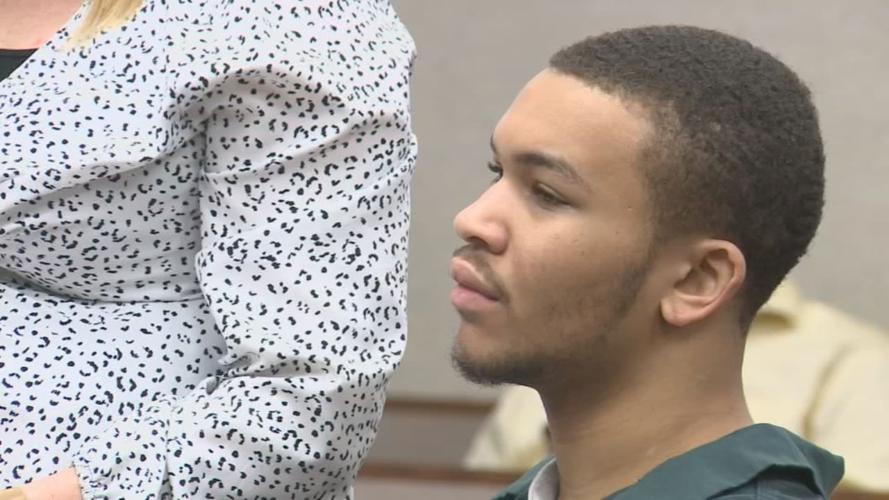 Travon Curry in court.jpg