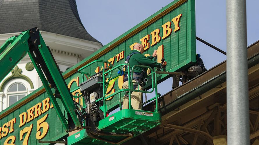 Churchill Downs sign