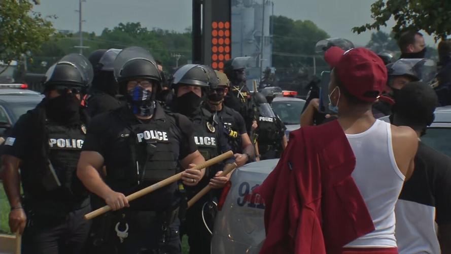 LOUISVILLE UNTIL FREEDOM PROTEST - CENTRAL AVENUE - 8-25-2020  (10).jpeg