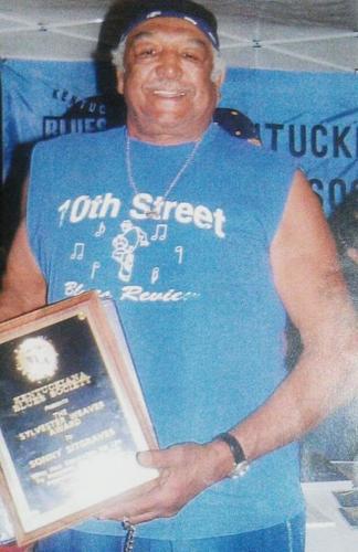 Sonny Sitgraves wins Sylvester Weaver Award.jpg