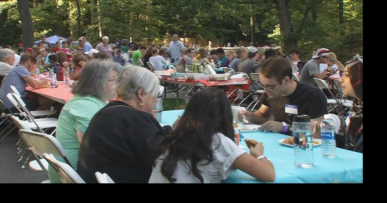Louisville hoping to break record for World's Largest Potluck Dinner News from WDRB