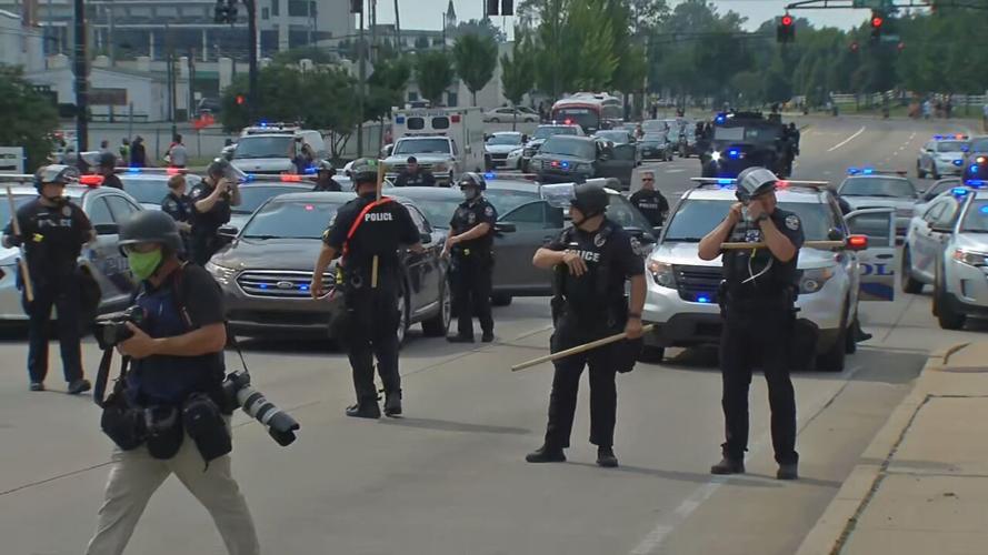 LOUISVILLE UNTIL FREEDOM PROTEST - CENTRAL AVENUE - 8-25-2020  (18).jpeg