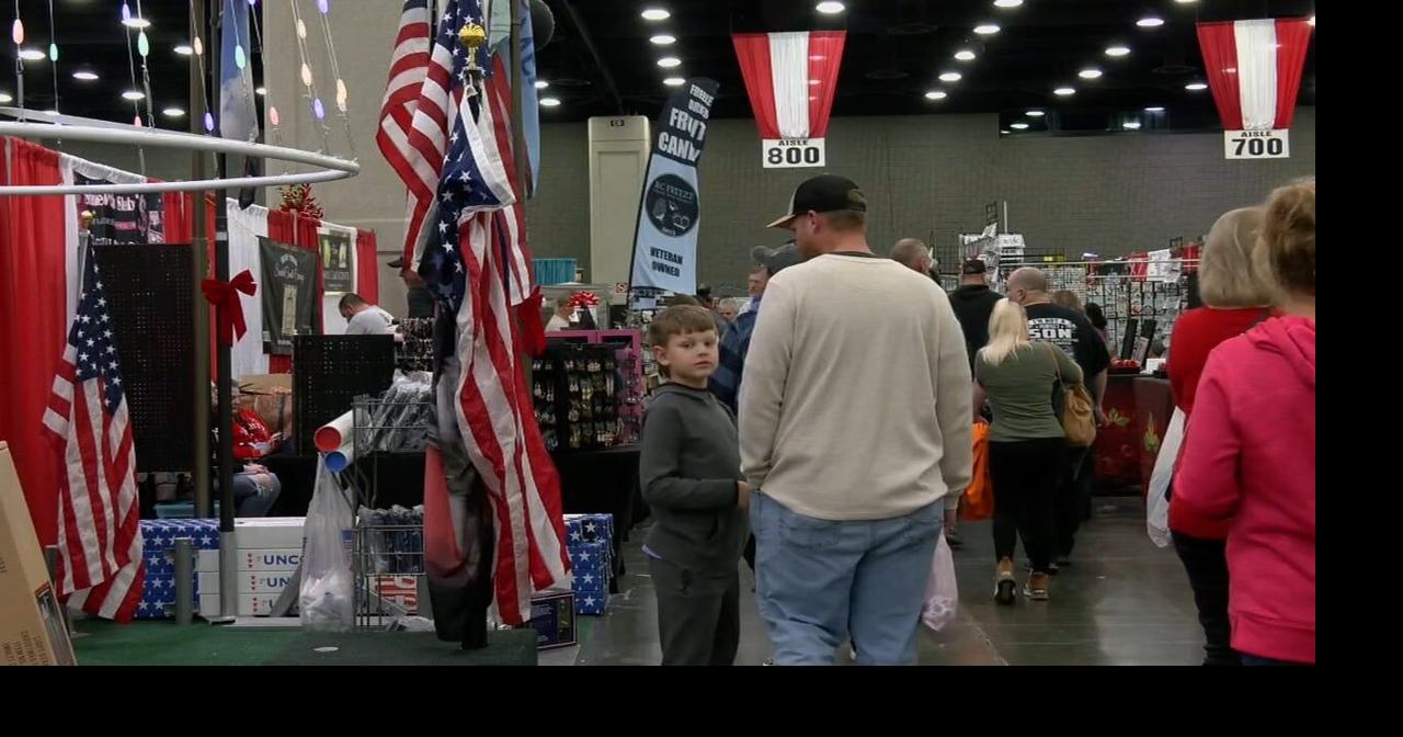 Christmas Gift And Decor Show 