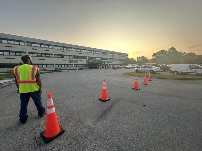 western high school car rider line 8.8.24.JPEG