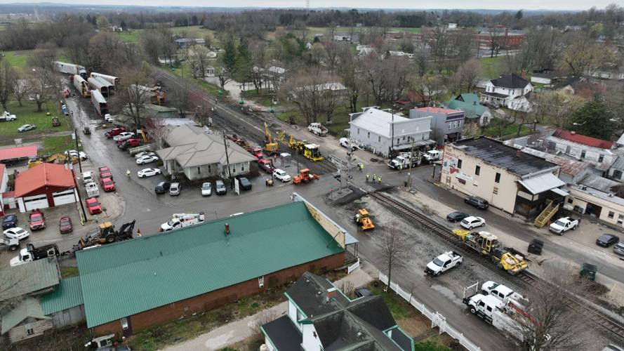 Glendale aerial train derailment cleanup- 3-17-2023 (6).jpg