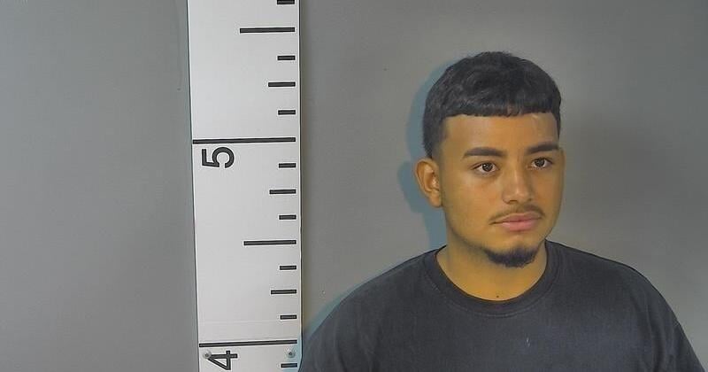 Suspect turns himself in after high-speed chase through 2 Kentucky counties