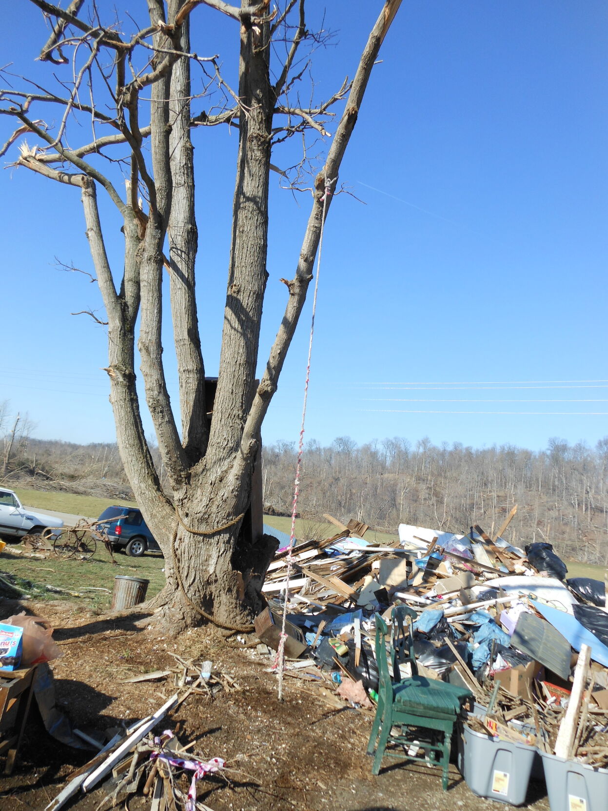 HENRYVILLE TORNADO DAMAGE MARCH 2012 (93).JPG