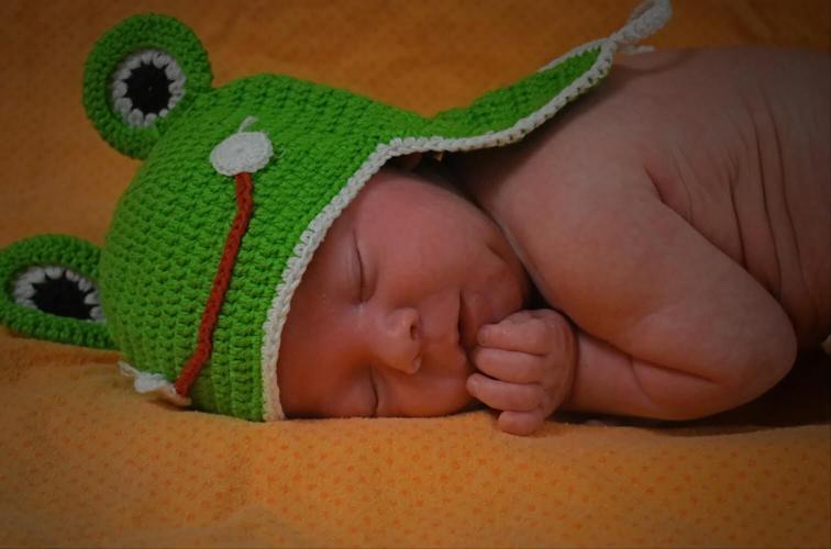 U of L NICU baby Halloween-17.jpg