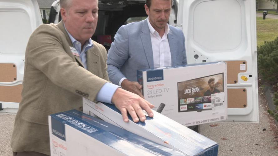 SENIOR CENTER TV DONATION.jpeg