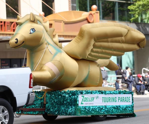 Pegasus blimp behind truck.JPG