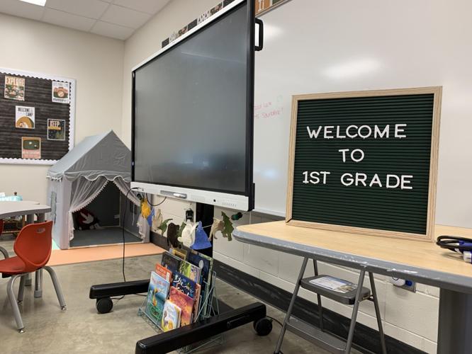 JCPS Indian Trail Elementary welcome to first grade sign.jpg