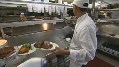 Generic server in food service industry