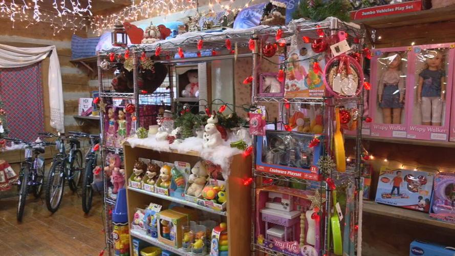 xmas store 2