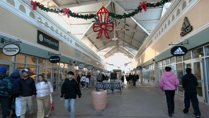Holiday shopping at the Outlet Shoppes of the Bluegrass - 12.21.25
