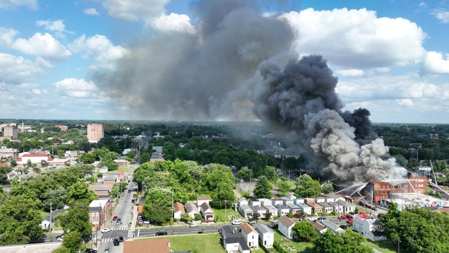 SMOKETOWN WAREHOUSE FIRE (5).JPG
