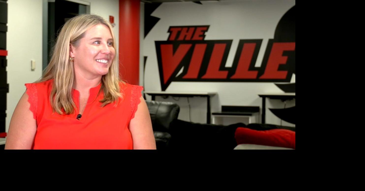 Louisville volleyball loses Dani Busboom Kelly to Nebraska, names Dan Meske new head coach