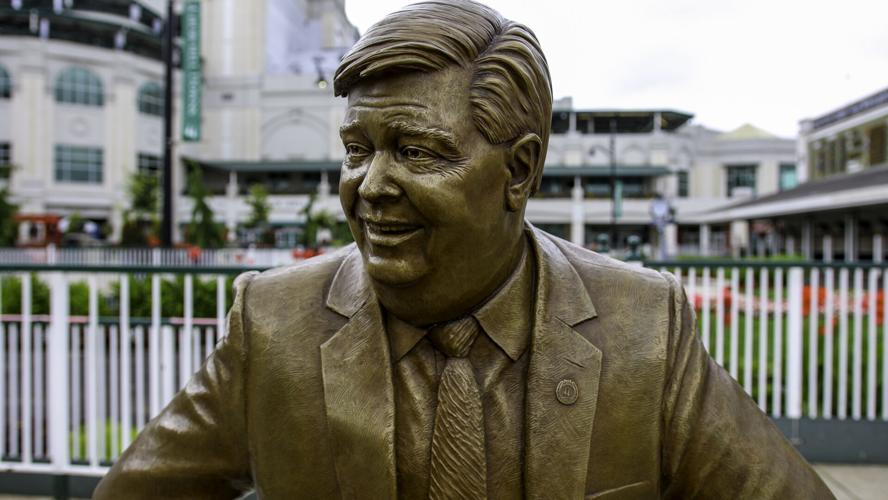 ASHER-WINN STATUE4105.jpg
