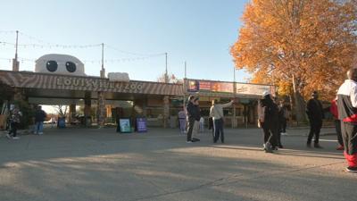 Louisville Zoo Entrance