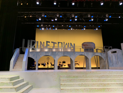 Urinetown set